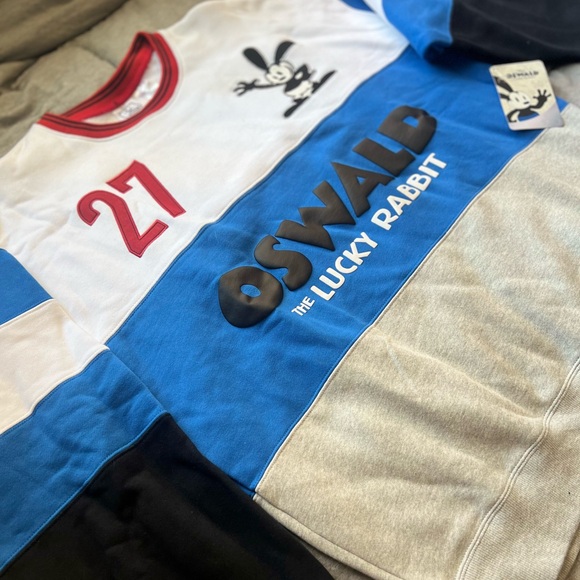 Oswald Sweatshirt - Picture 1 of 4
